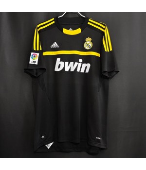 Real Madrid 2011-2012 Goalkeeper Retro Jersey