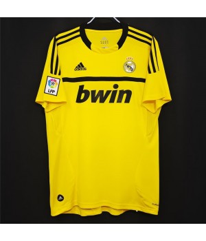 Real Madrid 2011-2012 Goalkeeper Retro Jersey Yellow