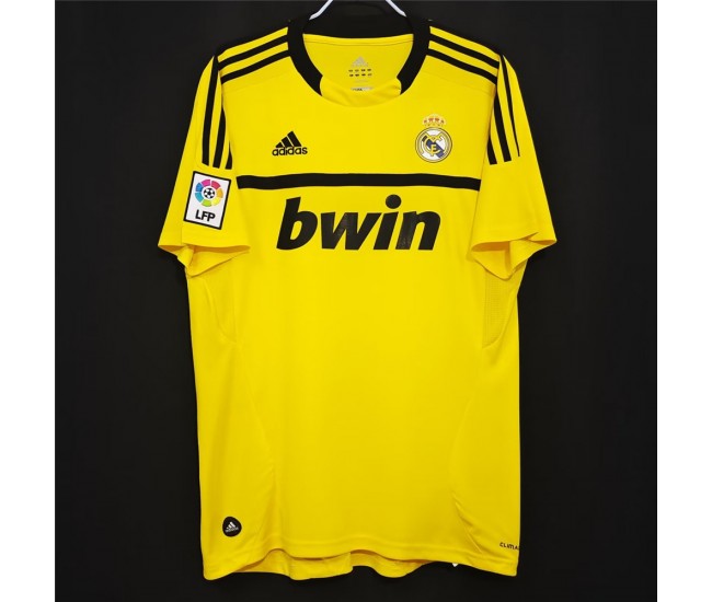 Real Madrid 2011-2012 Goalkeeper Retro Jersey Yellow