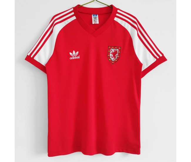 Wales 1982 Home Retro Jersey